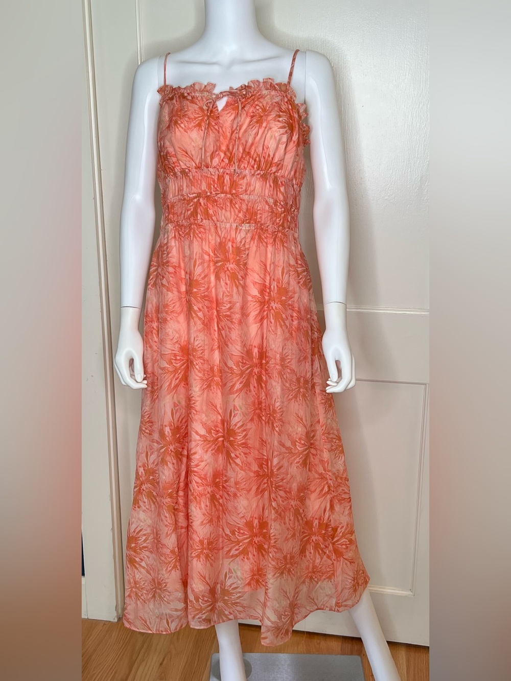Lucy Paris Floral Smocked Midi Dress in Coral, Size Large. NWT